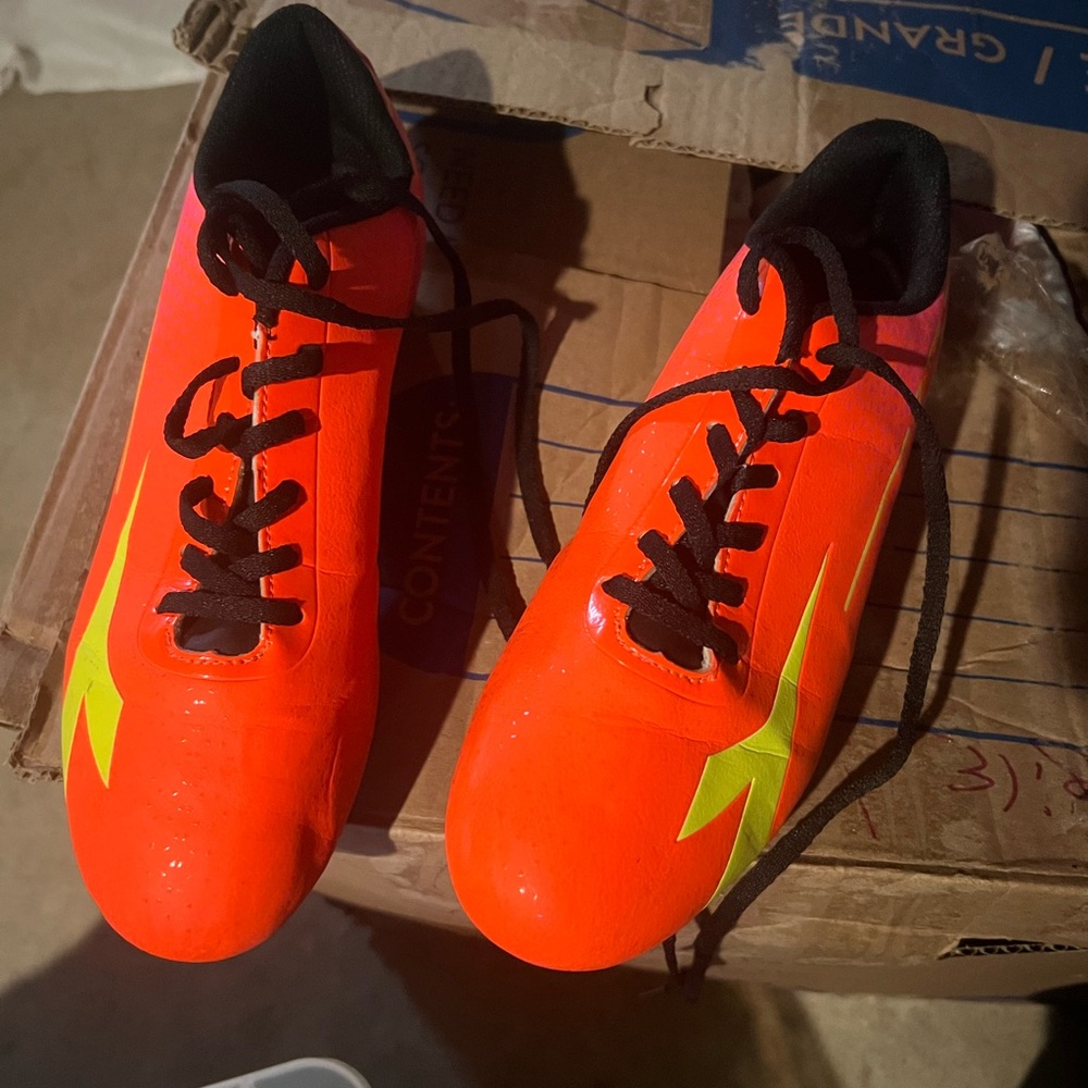 Diadora Neon Pink and Yellow Soccer Cleats